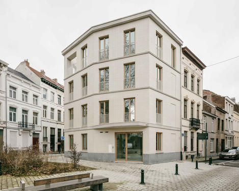 View from Limauge street