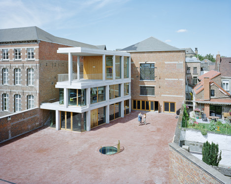 MUNDANEUM
