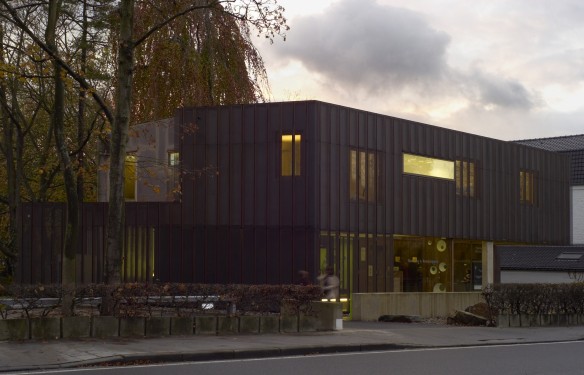 BANK OFFICE BUILDING