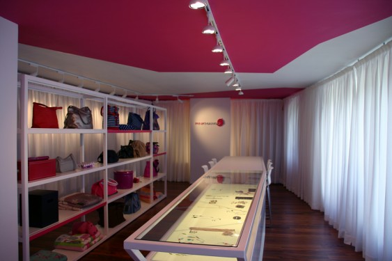 Showroom
