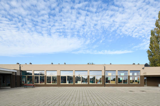 School in Vottem, new façade